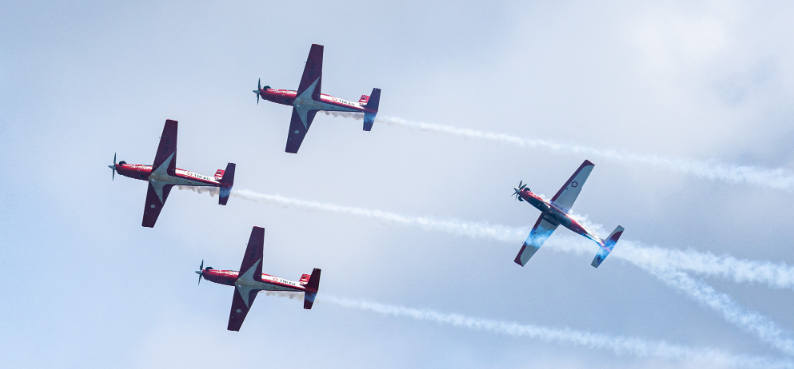 Singapore Air Show 2024 to kick off from 24 – 25 February to cheer incredible aerobatic flying teams.